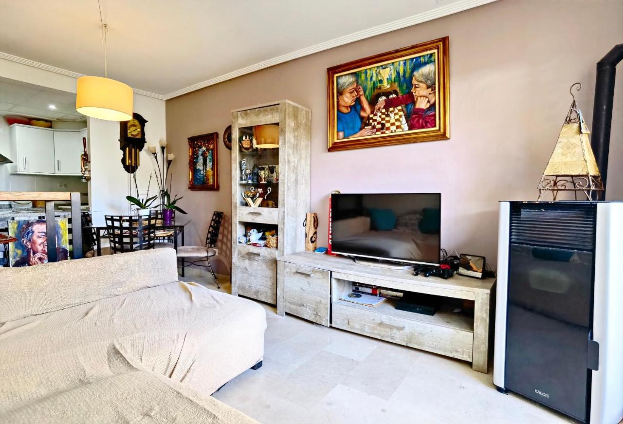 Oasis Beach Mascarat Алтеа Екстериор снимка