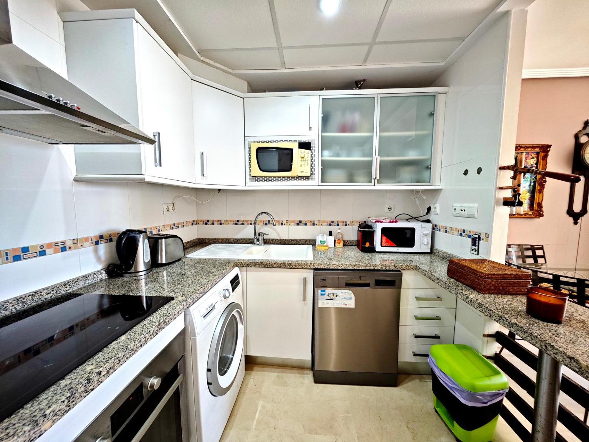 Oasis Beach Mascarat Алтеа Екстериор снимка