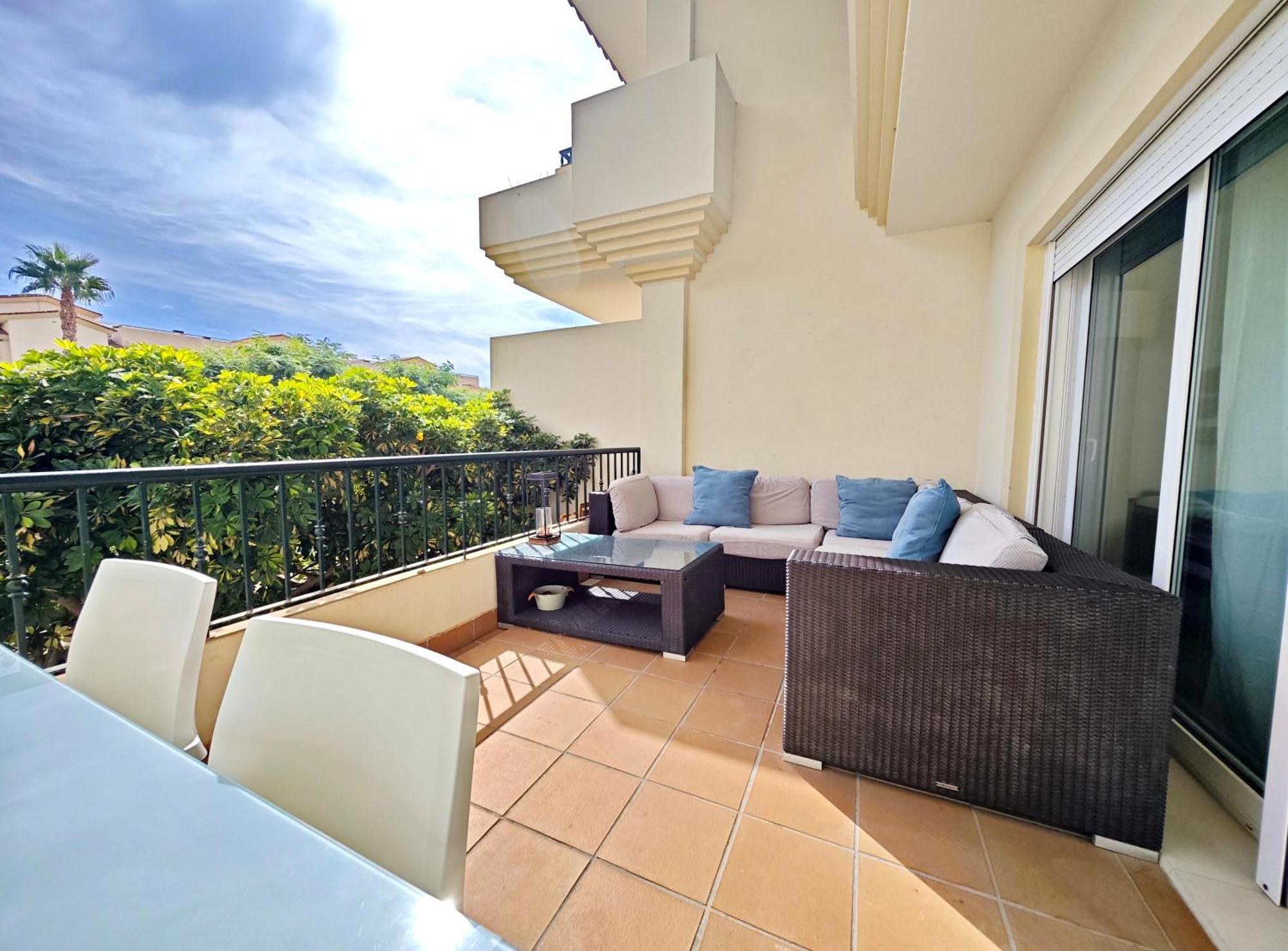 Oasis Beach Mascarat Алтеа Екстериор снимка