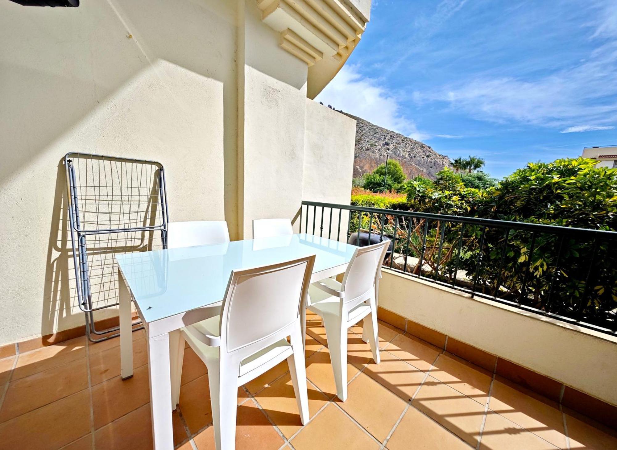 Oasis Beach Mascarat Алтеа Екстериор снимка