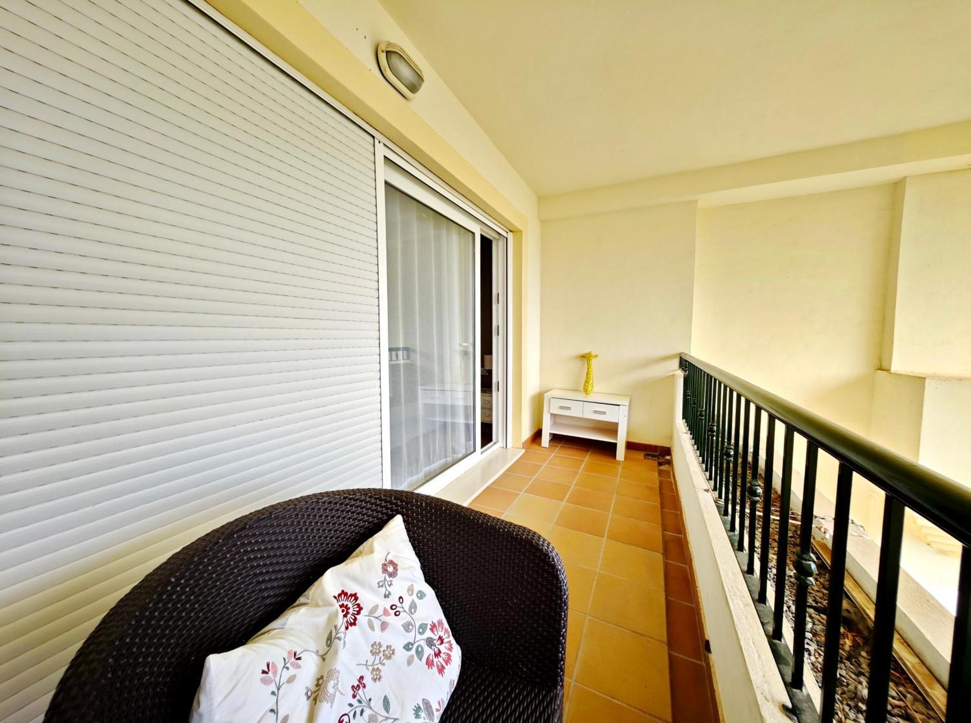 Oasis Beach Mascarat Алтеа Екстериор снимка