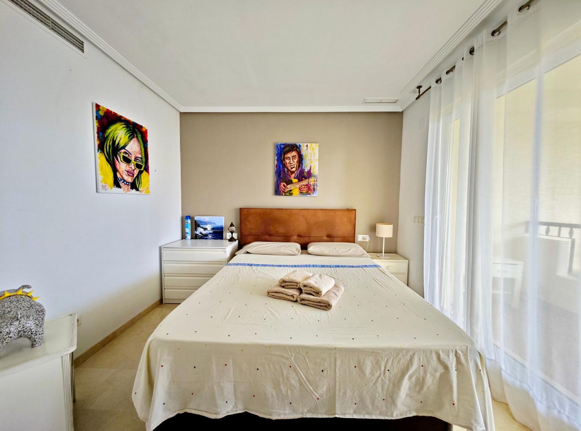 Oasis Beach Mascarat Алтеа Екстериор снимка