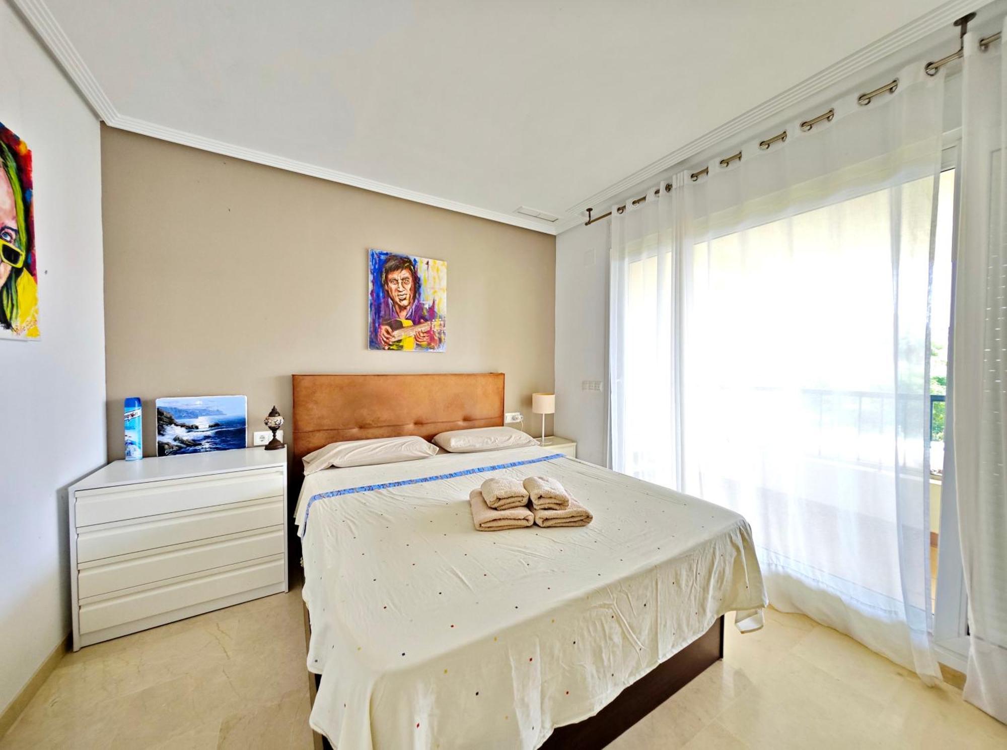 Oasis Beach Mascarat Алтеа Екстериор снимка